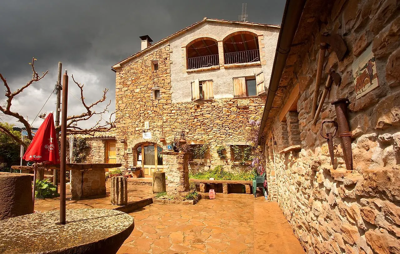 Masia Massanes Hostal Tiurana España
